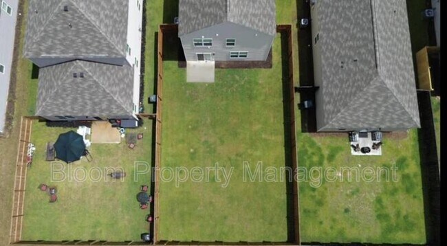 Building Photo - 411 Broad Elm Wy
