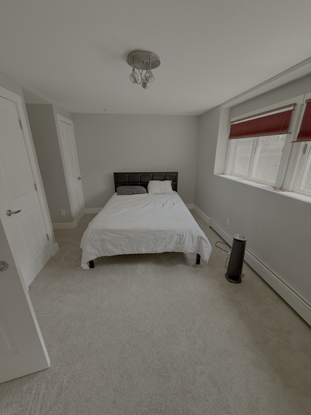 basement bedroom - 4626 MacArthur Ln