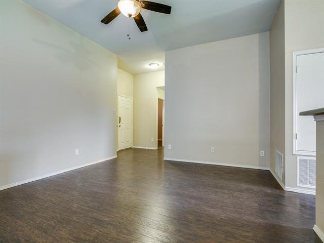 Building Photo - 1223 Mockingbird Dr