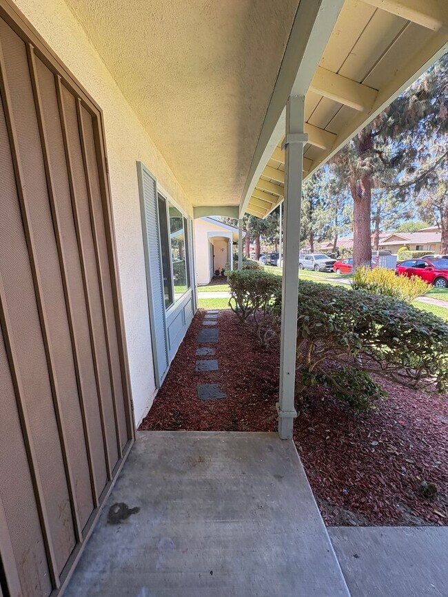 Building Photo - 2244 E Joana Dr
