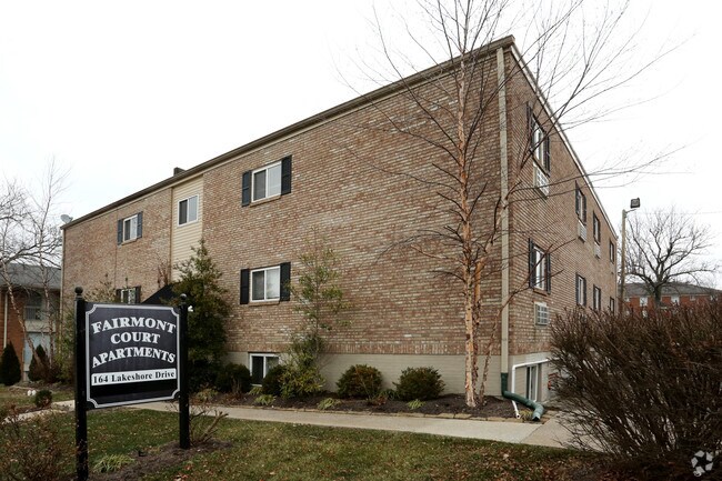 Primary Photo - Lakeview Estates