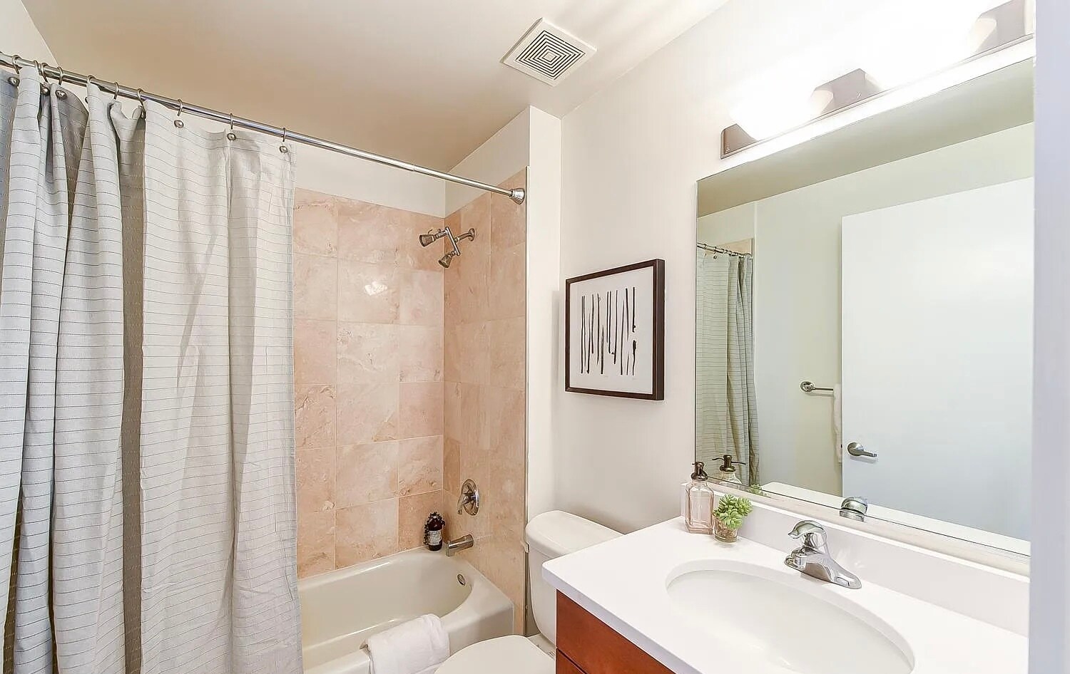 Building Photo - 1320 13th St NW