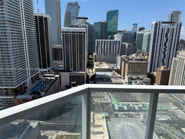 Building Photo - 253 NE 2nd St