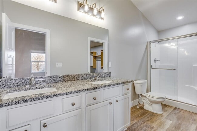 Building Photo - 8821 W Haylee St