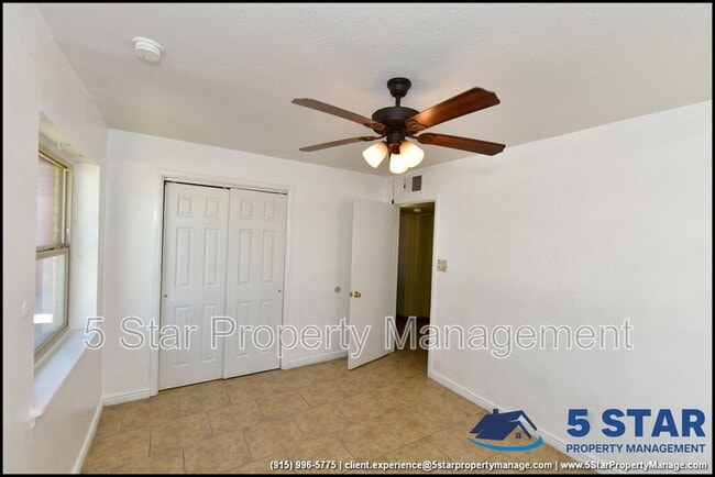 Building Photo - 908 Bolivia St