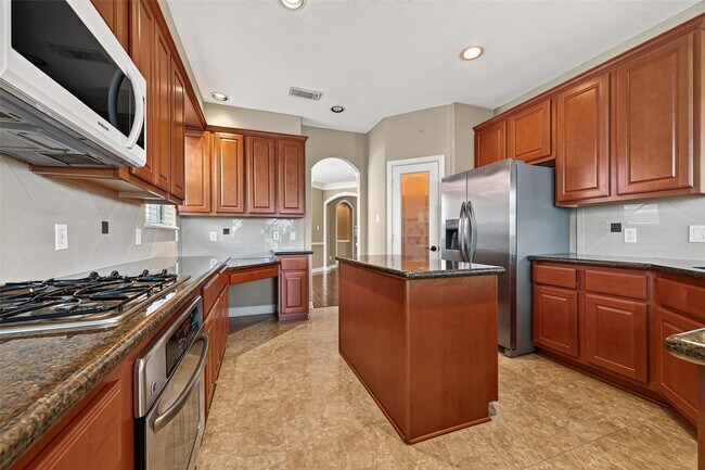 Building Photo - 18943 Villa Bergamo Ln