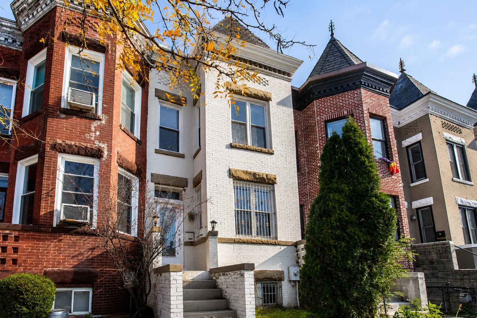 Building Photo - 2811 11th St NW