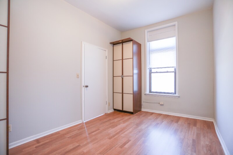 Building Photo - 1580 N Clybourn Ave