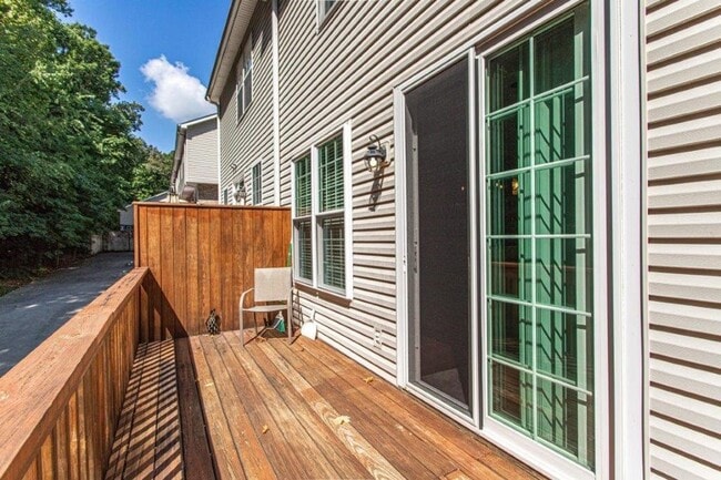 Building Photo - Farragut 37934 -  3 bedroom, 2.5 bath home...