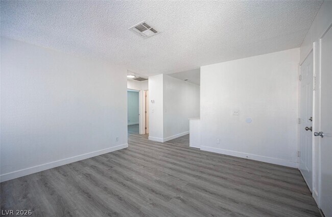 Building Photo - 921 Snug Harbor St