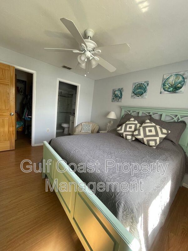 Building Photo - 25225 Rampart Blvd