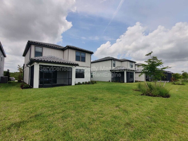 Building Photo - 6136 Baywood Ct