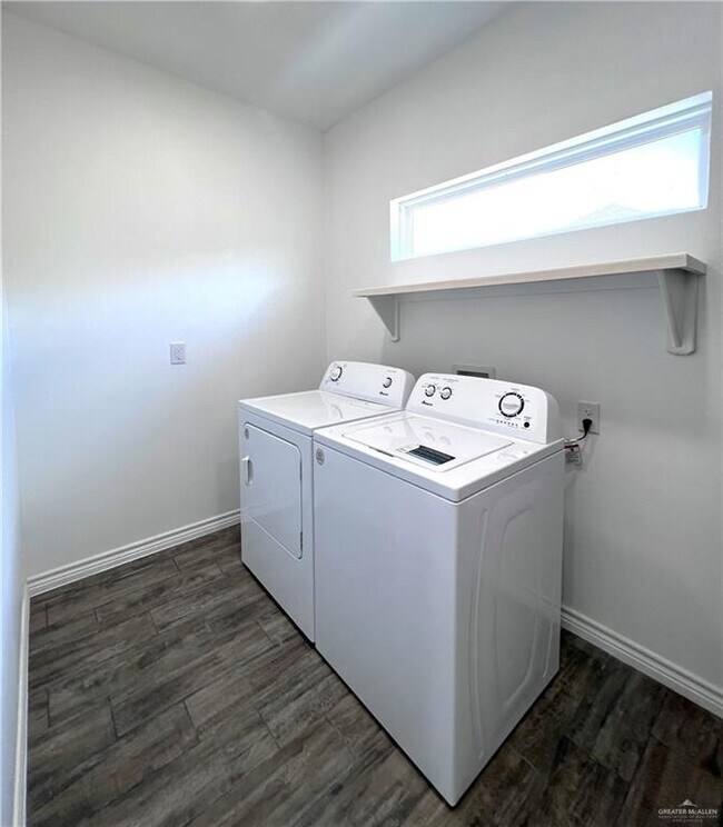 Building Photo - 31 N Veterans Blvd