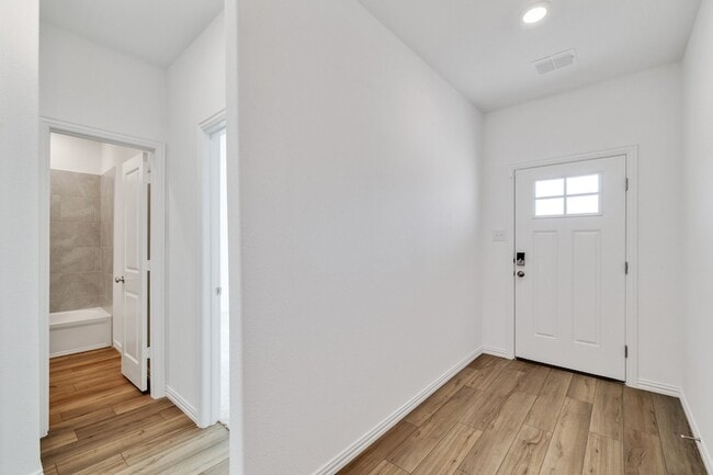 Building Photo - 1500 Van Gogh Dr