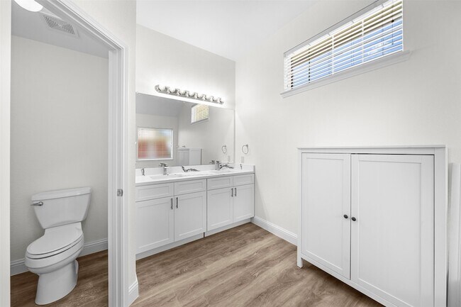 Building Photo - 6245 White Pine Dr