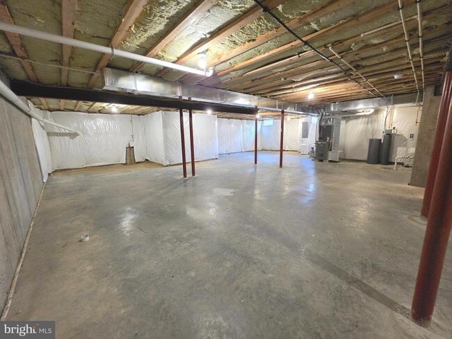 Building Photo - 94 Wolf Creek Cir