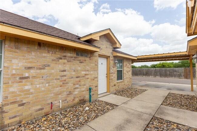 Building Photo - 2019 Lacywood