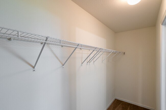 Building Photo - 5009-5011 Betty Jean Way