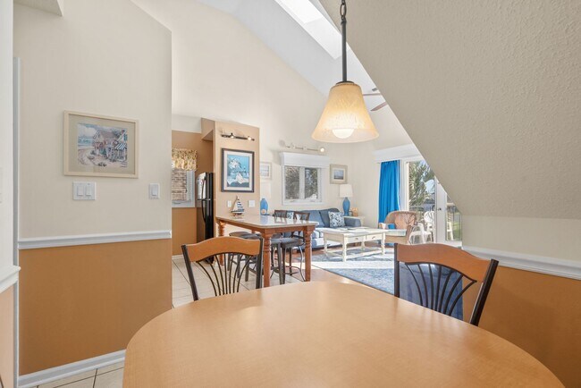 Building Photo - All Inclusive Seasonal Rental Available Oc...