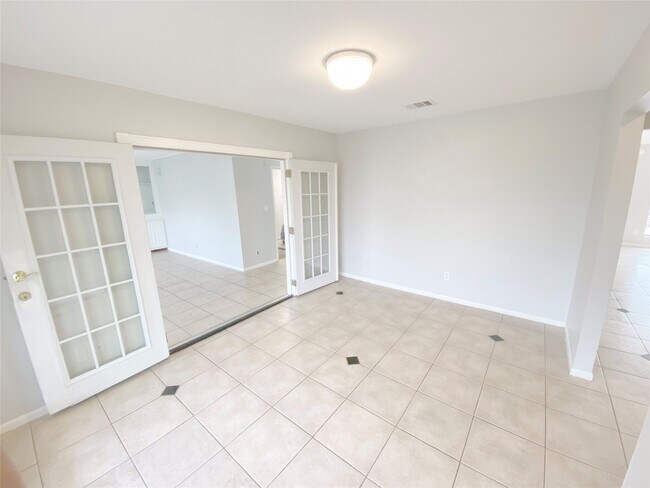 Building Photo - 8214 Riptide Dr