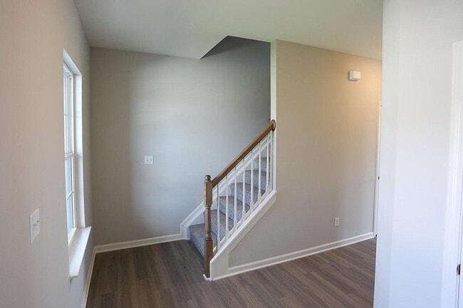 Building Photo - 108 Bellatrix Ct
