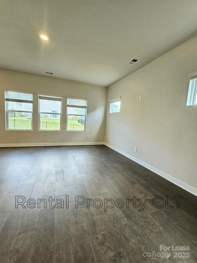 Building Photo - 157 Shepherds Lndg Dr