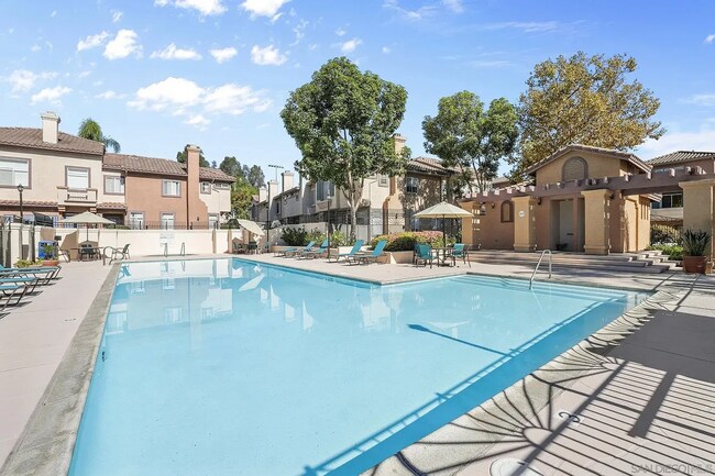 Building Photo - Beautifully Upgraded 2 Bed / 2.5 Bath Townhome in Tristan Community – Rancho San Diego