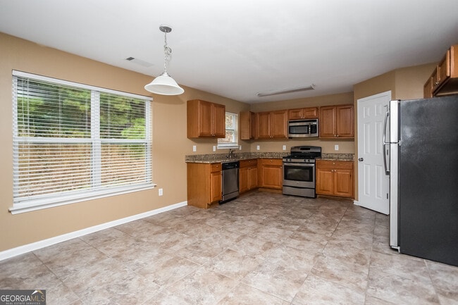 Building Photo - 6237 Selborn Dr SW