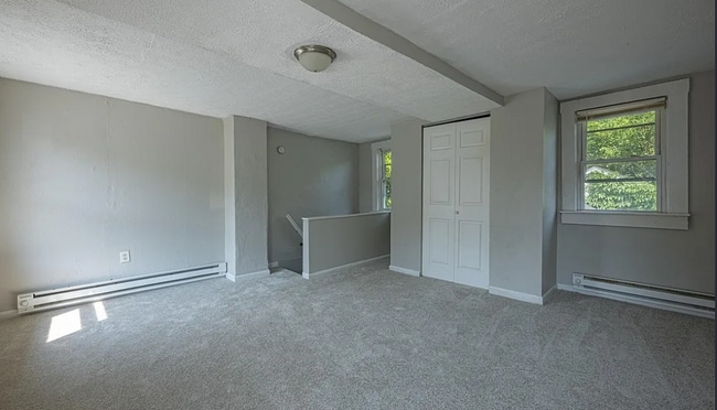 Building Photo - 50 N Main St