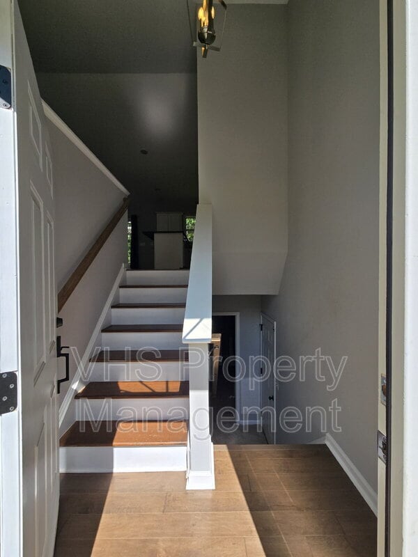 Building Photo - 12905 Bivouac Ct