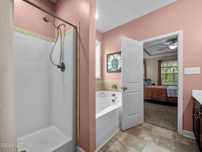 Building Photo - Holly Ridge Townhome Available!