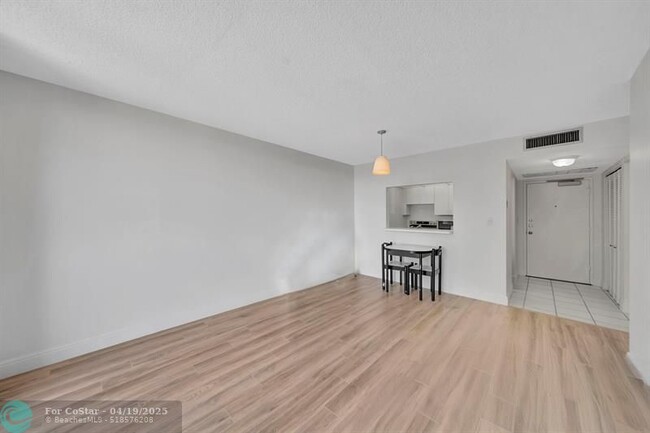 Building Photo - 777 S Federal Hwy