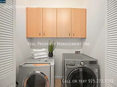 Building Photo - 6566 Sierra Ln