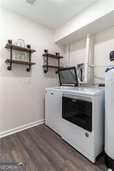 Building Photo - 301 Cochin Dr