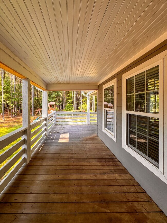 Building Photo - Spacious 5 Bed 3.5 Bath Home in Carthage