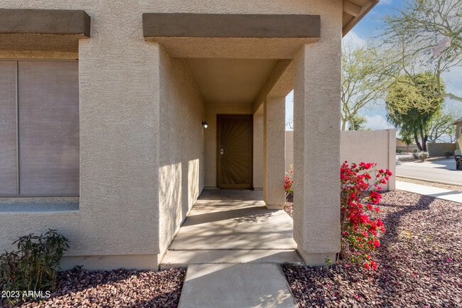 Building Photo - 7119 S 23rd Ln