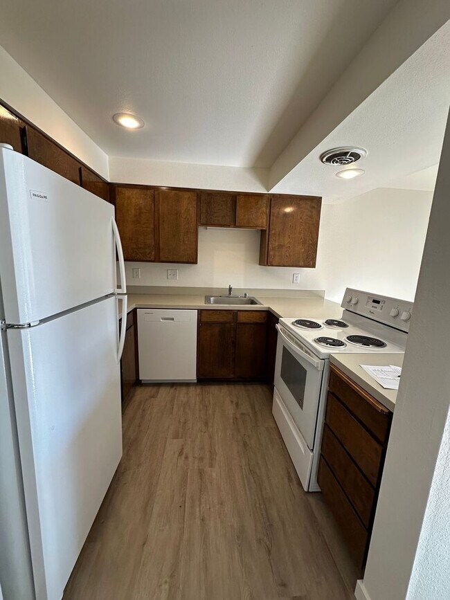 Interior Photo - Glacier Park Apartments