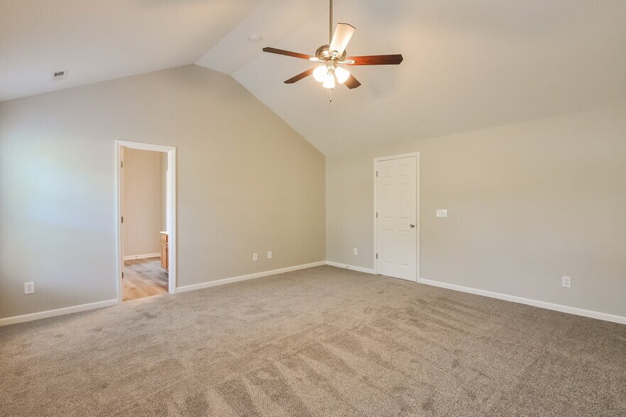 Building Photo - 1303 Cricket Ridge Dr