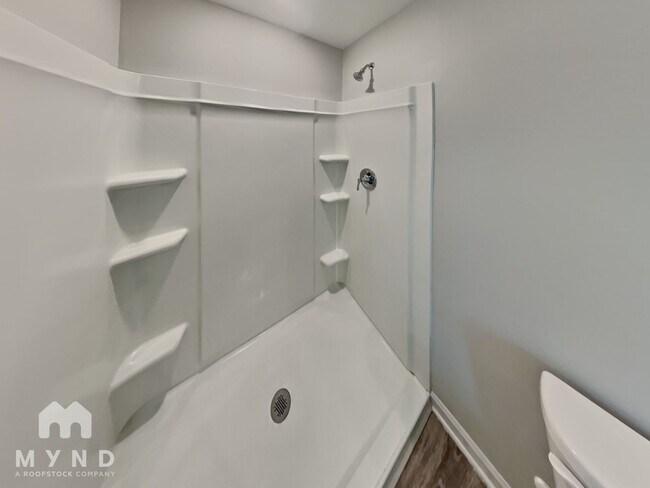 Building Photo - 482 Gray St