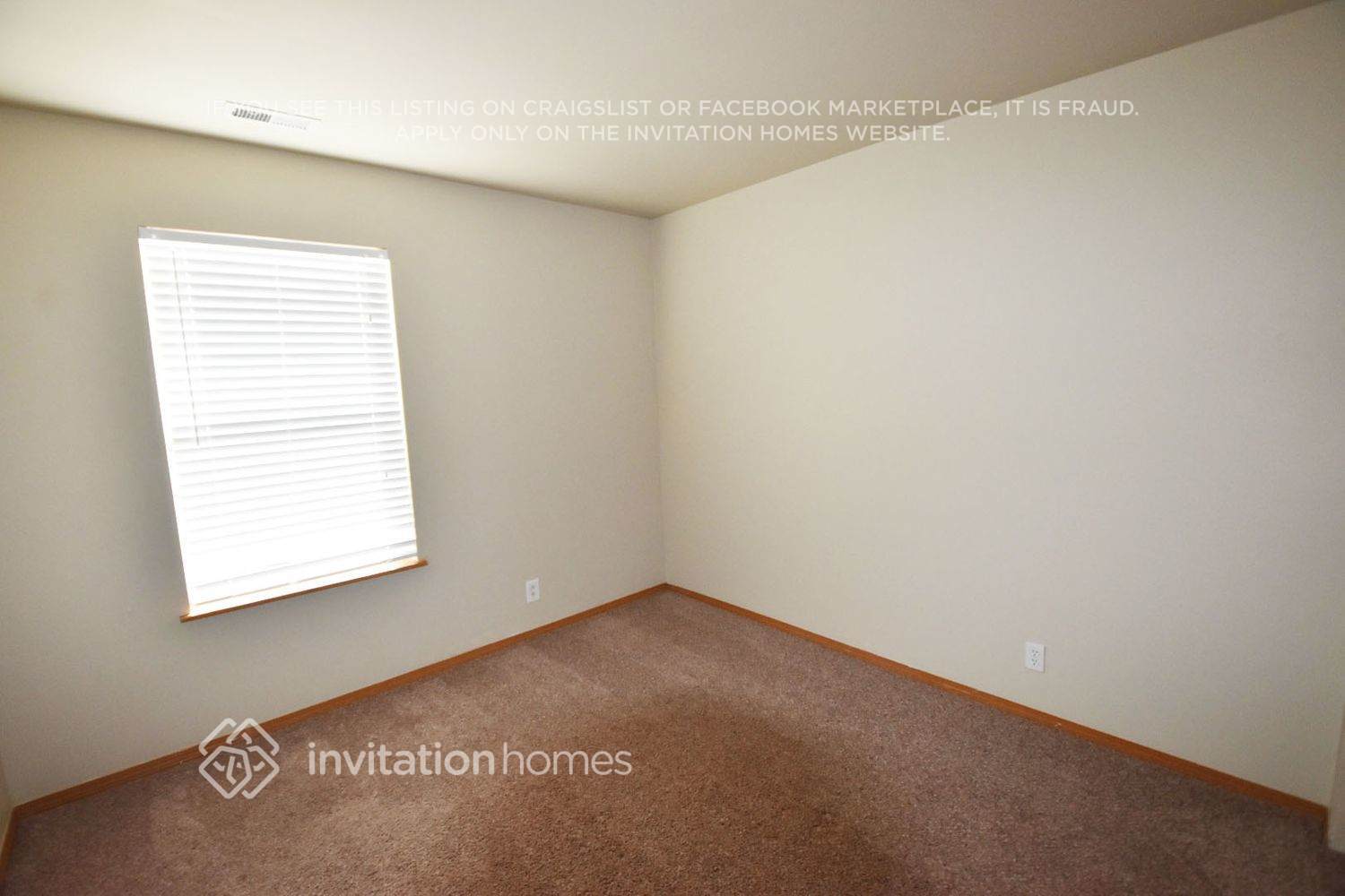 Building Photo - 107 Mazza St NE