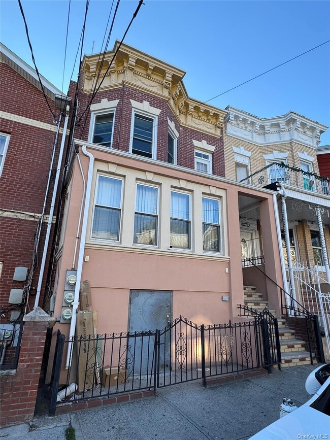 Building Photo - 32-26-32106 106th St