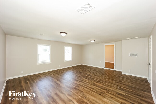 Building Photo - 2513 Whisper Trail