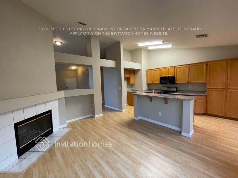 Building Photo - 5000 Mesa Ridge Dr