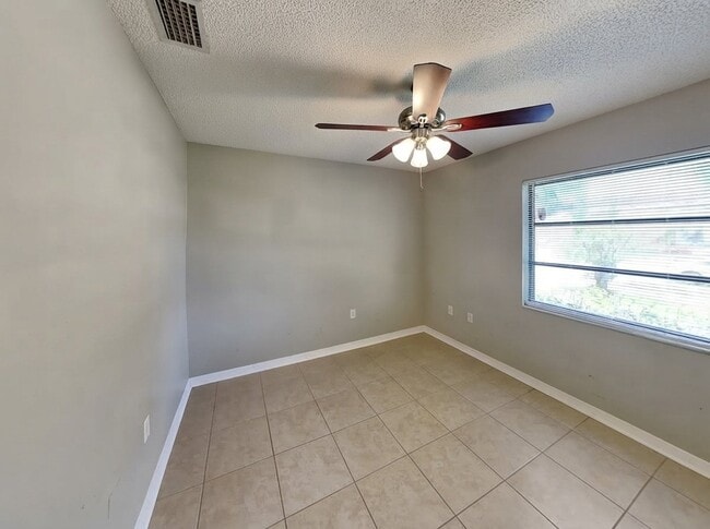 Building Photo - 2569 W Scarlet Oak Ct