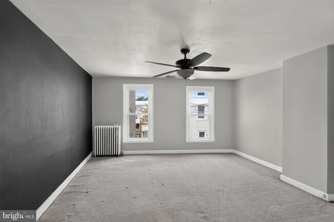 Building Photo - 185 Baldwin St