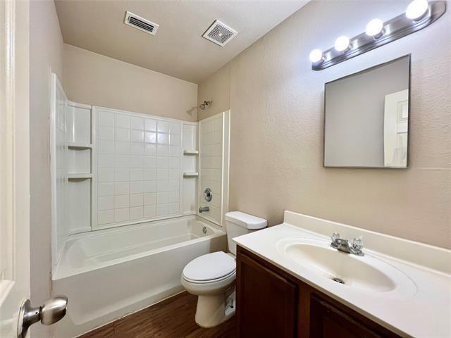 Building Photo - 2804 Cameron Way