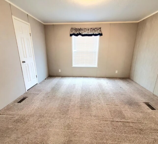 Building Photo - 9576 Mariner Dr