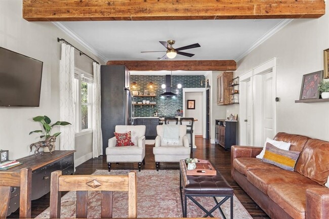 Building Photo - 519 E Ashby Pl