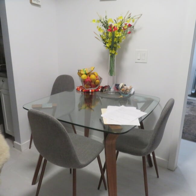 Building Photo - 7270 Huntsmen Cir