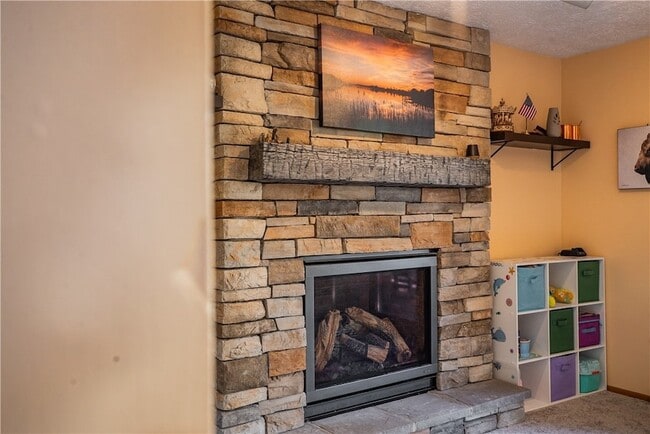 Building Photo - 126 Green Forest Dr